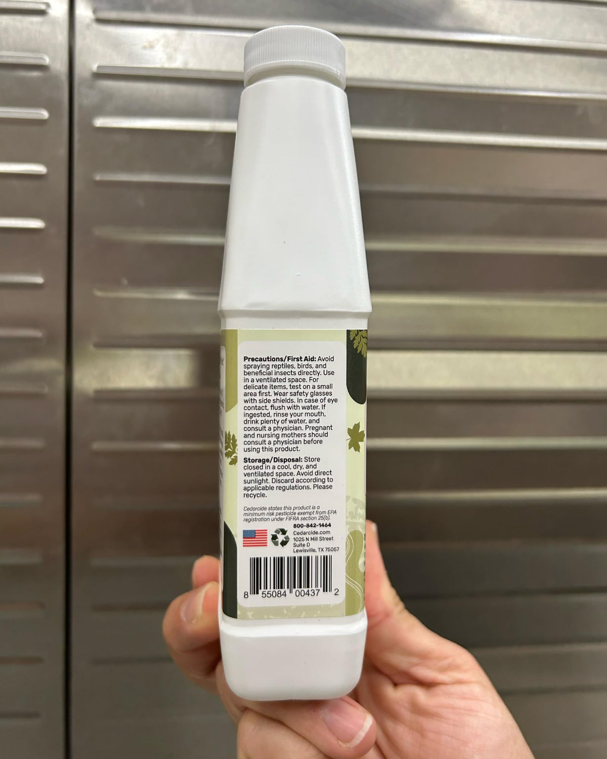 Cedar Oil Spray Kills & Repels Ticks, Fleas, Chiggers and Mosquitoes Z43702